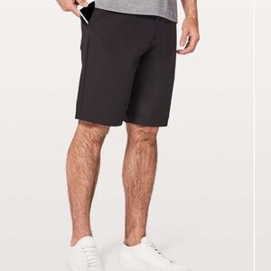 Lululemon Commission Relaxed Warpstreme short 11”